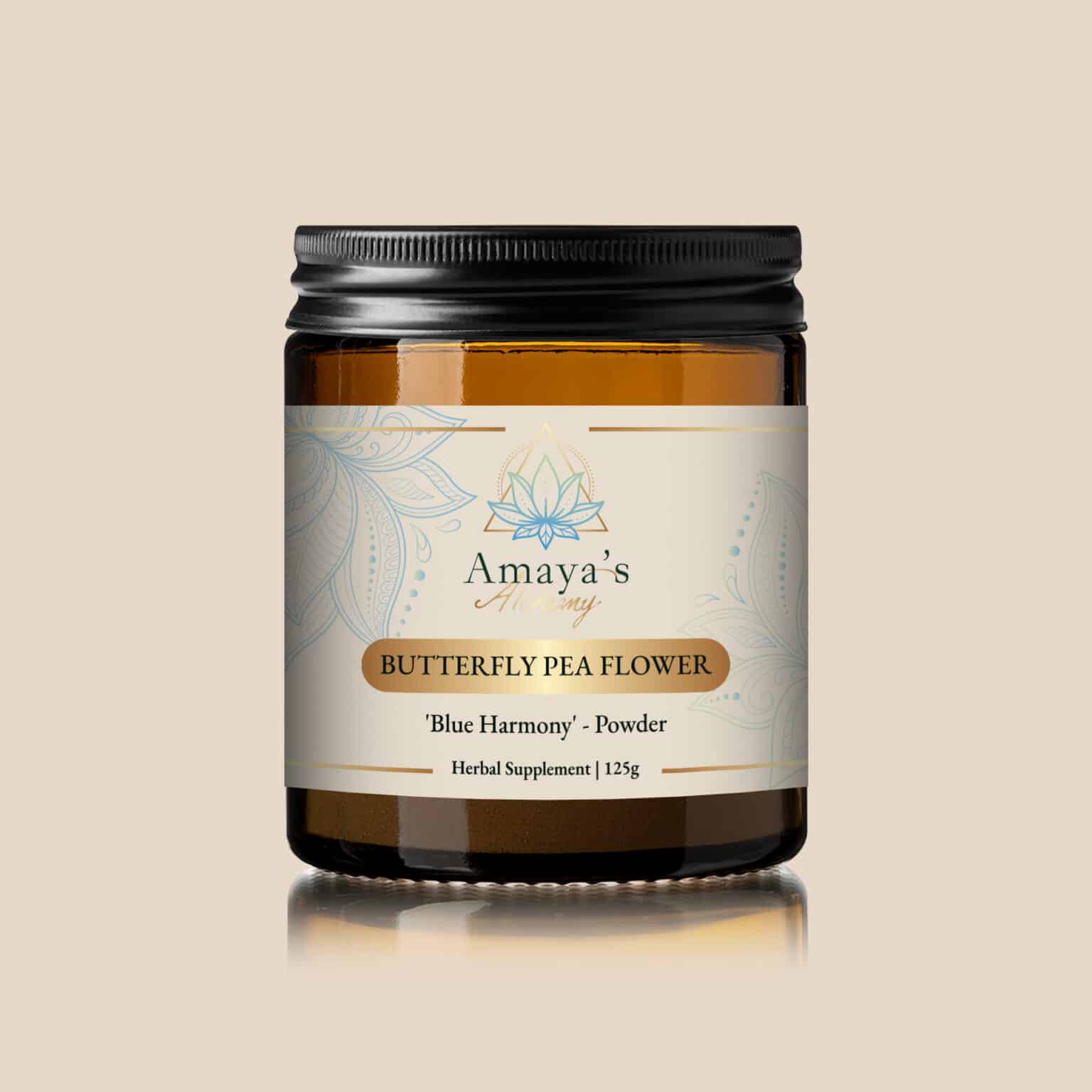 Amayas_Butterfly-Pea-Flower-label_225x6cm-20260612-1536x1536 Butterfly Pea Flower Poeder Bio (Amaya’s Alchemy) 125 gram – Vlindererwt Poeder – Blue Matcha - Afbeelding 1